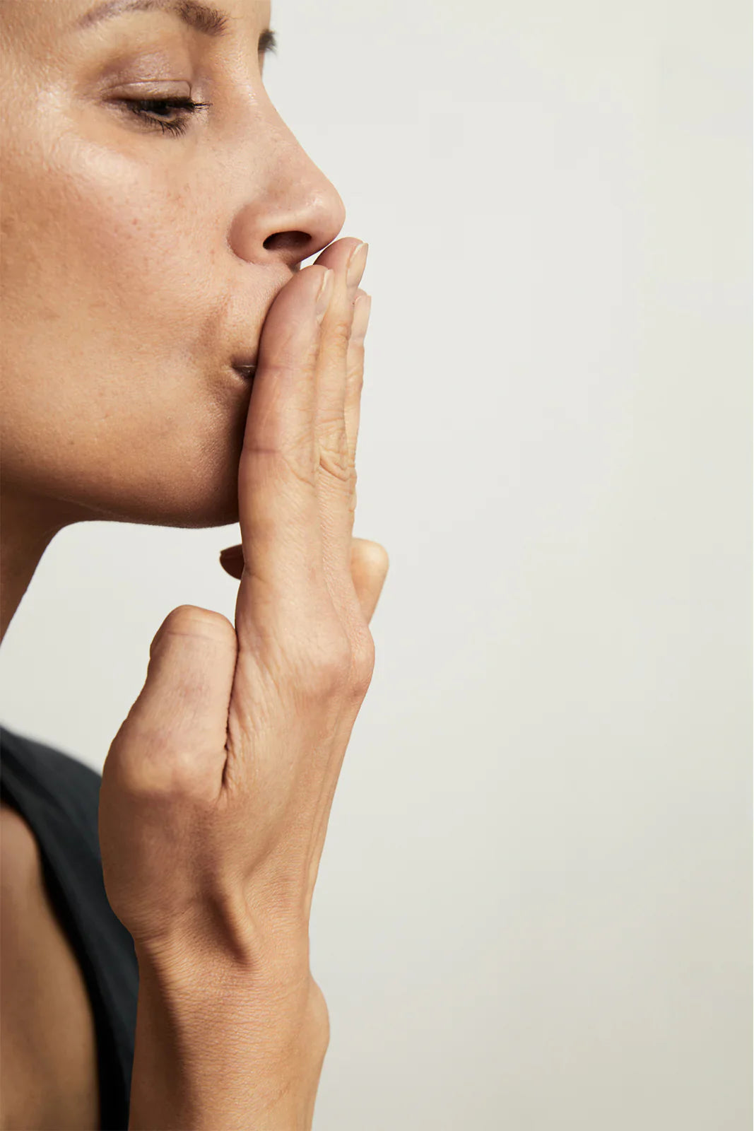 Le Yoga du visage au service de vos pommettes
