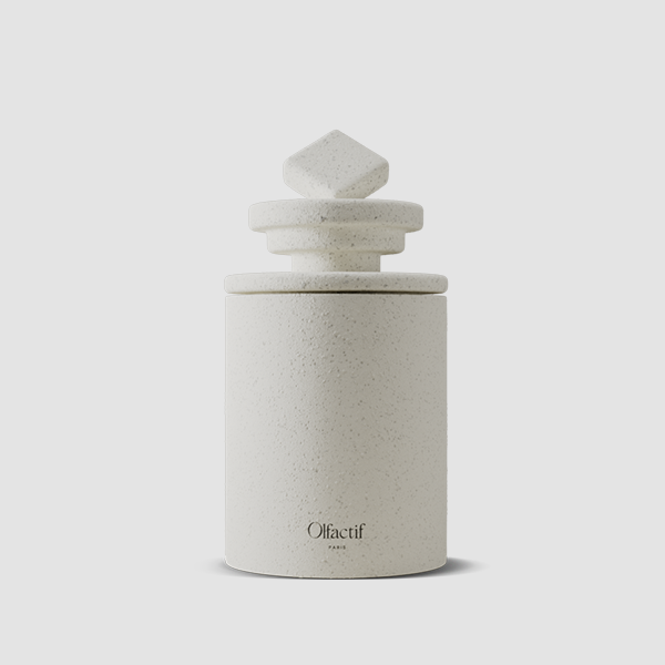 BOUGIE TAUREAU VANILLE CUIREE