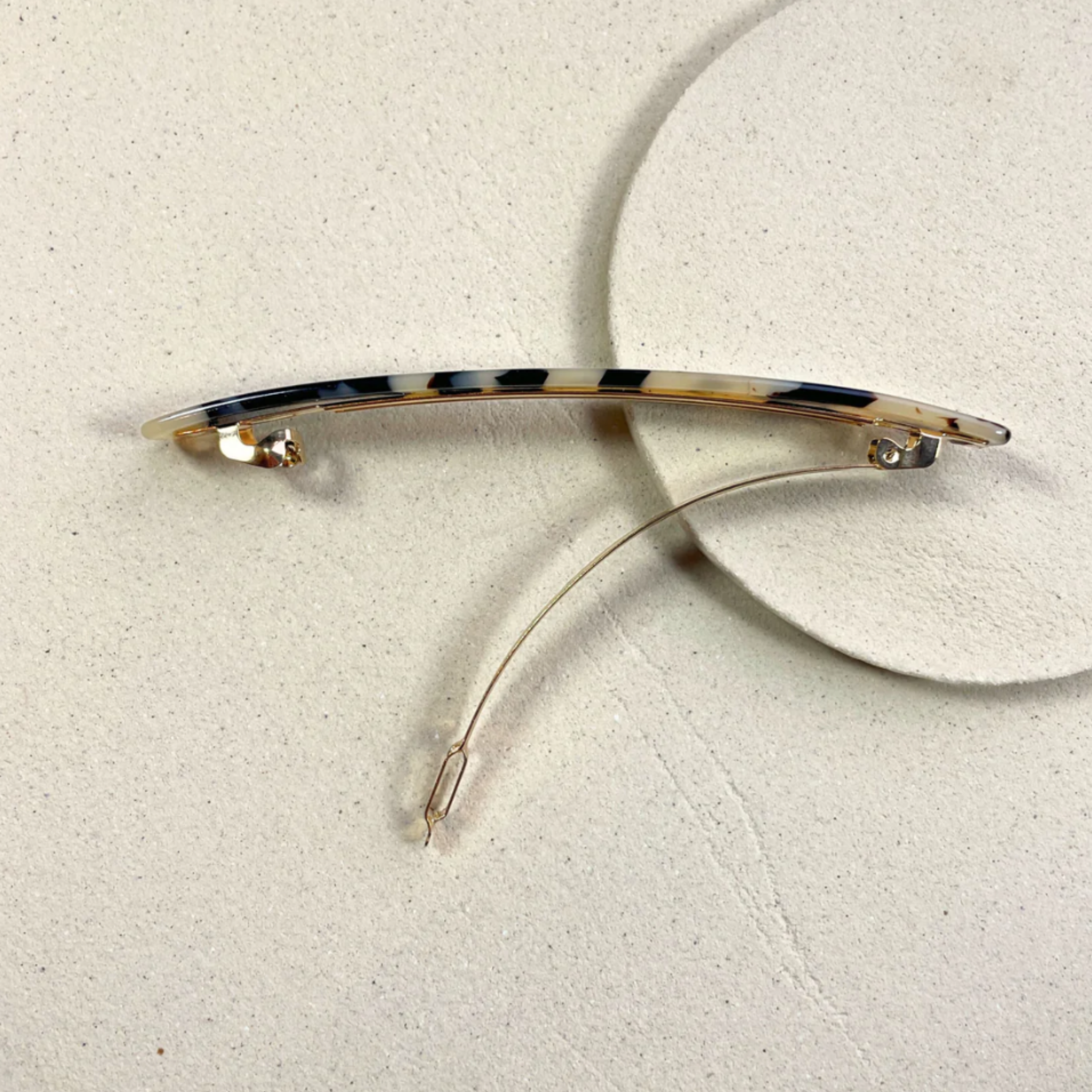 Barrette