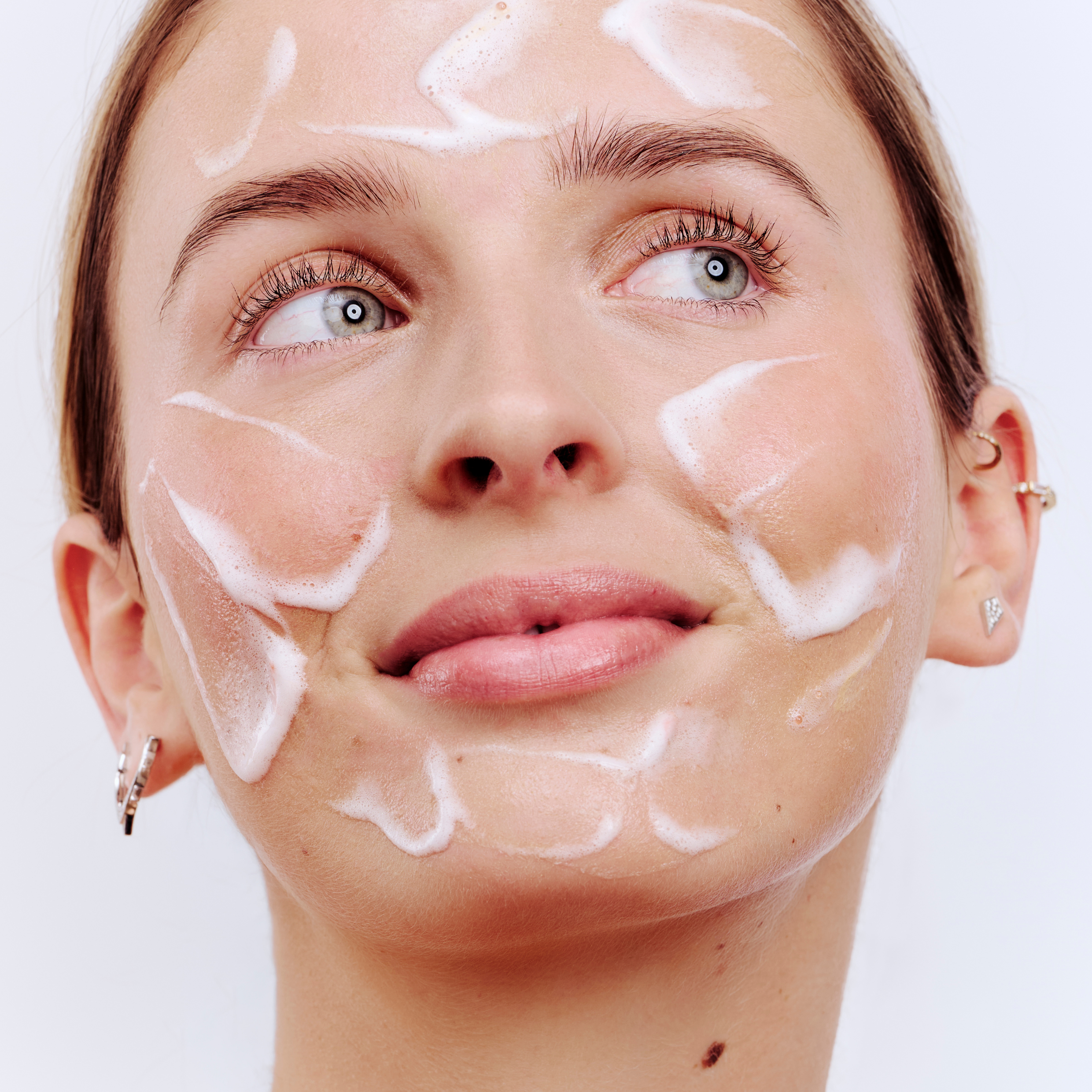 Gel Nettoyant Visage Moussant pour une peau fraîche et douce