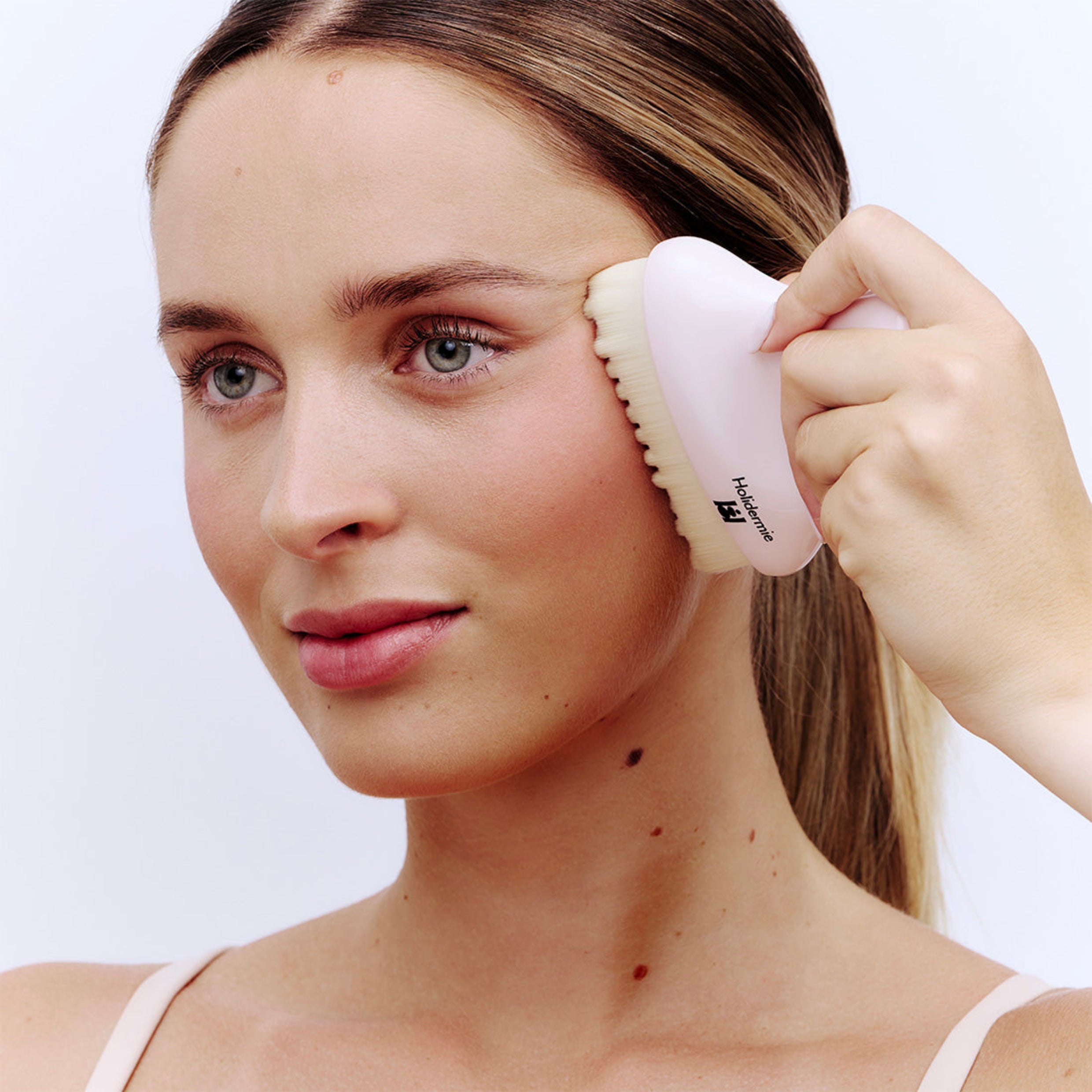 Brosse lymphatique pour massage drainant et éclat de la peau