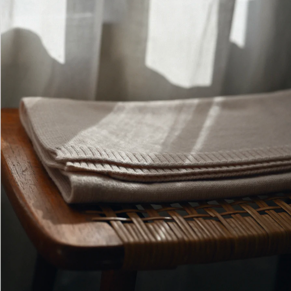 Couverture cachemire gris clair 140 x 100cm